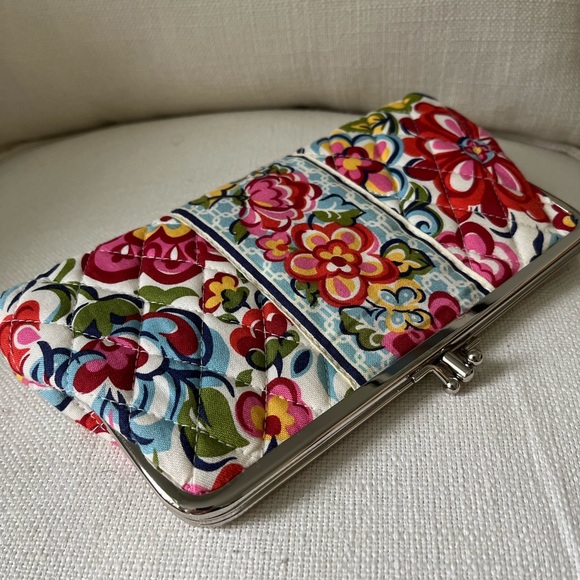 Vera Bradley Handbags - Vera Bradley Hope Garden Clutch